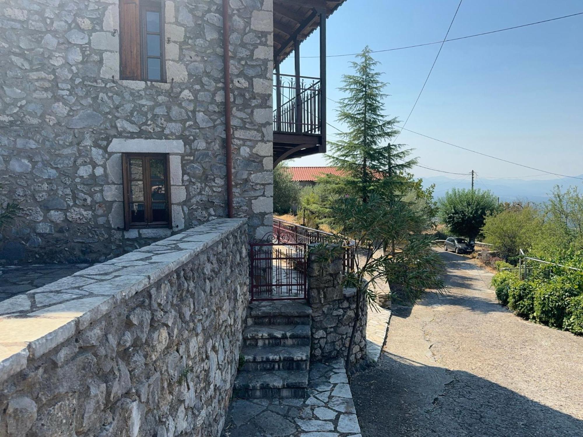 Psárion Terra Petra Villa At Psari Trikolonon Gortynia מראה חיצוני תמונה