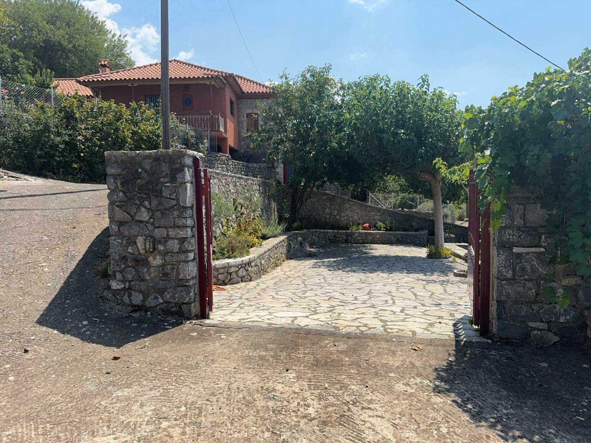 Psárion Terra Petra Villa At Psari Trikolonon Gortynia מראה חיצוני תמונה